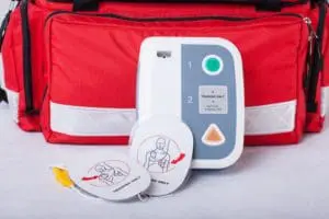 What goes into a frist aid room?