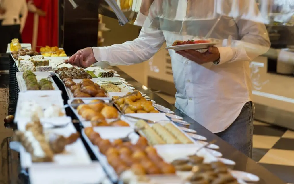 Buffet bar