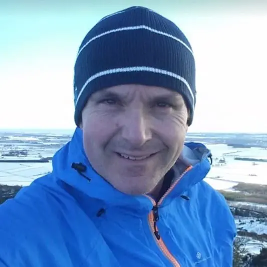 Dr Niall Elliot MBE
